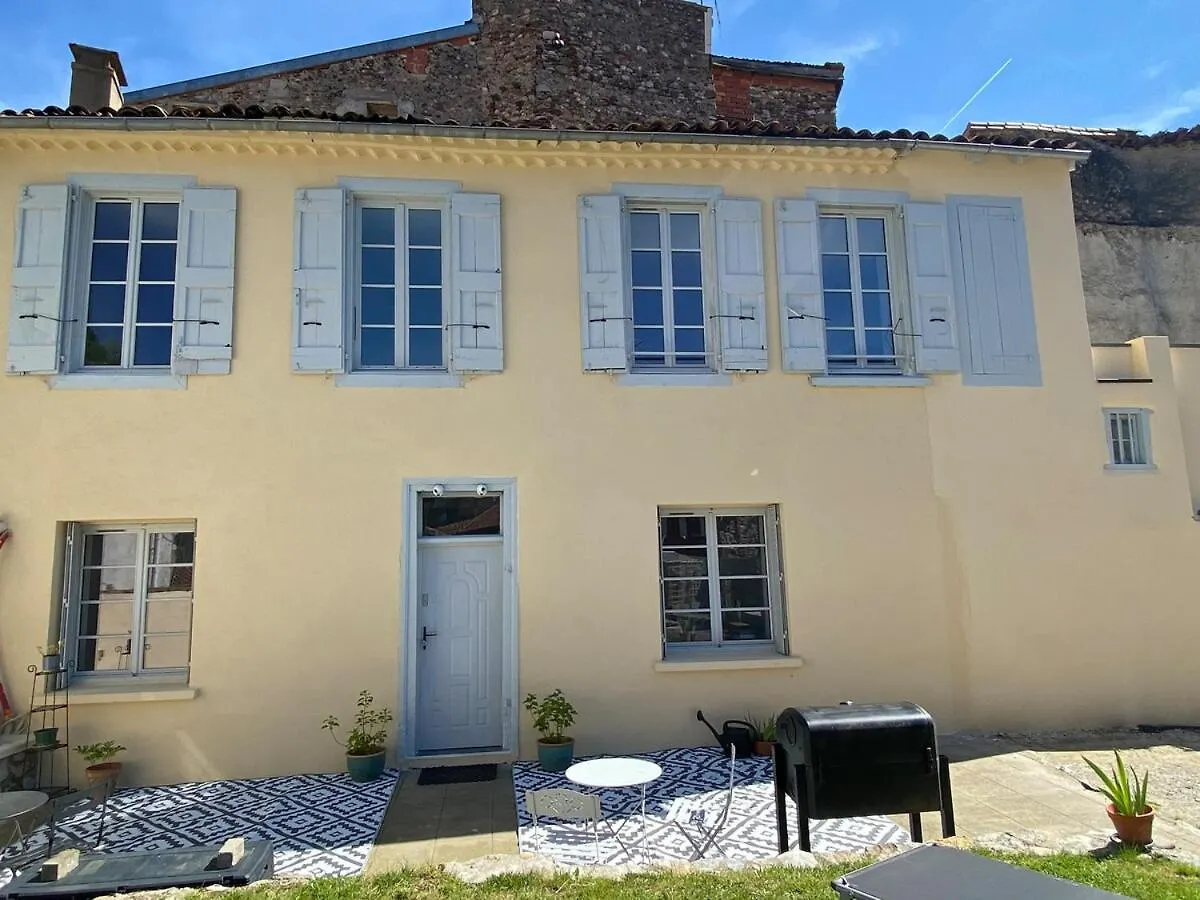 Appartamento 2 Pieces Parking, Plein Centre Au Calme Climatise Foix Francia